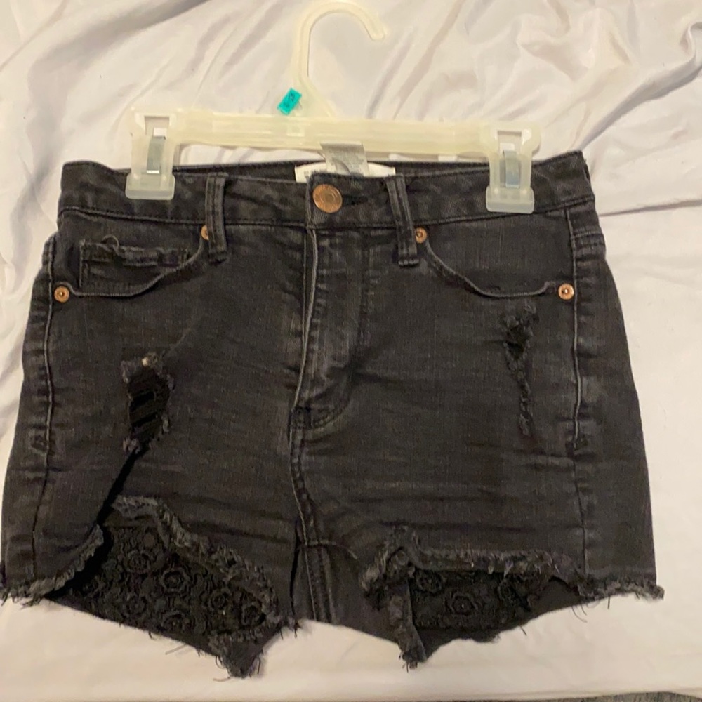 Mudd size 1 black shorts high rise short
